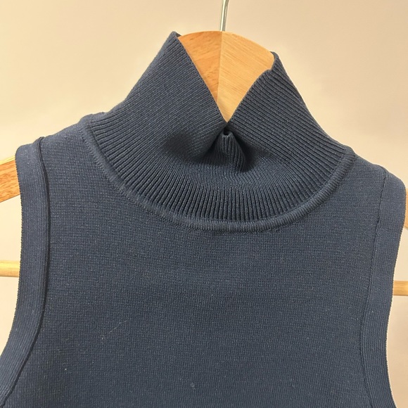 Zara Tank - Picture 2 of 2